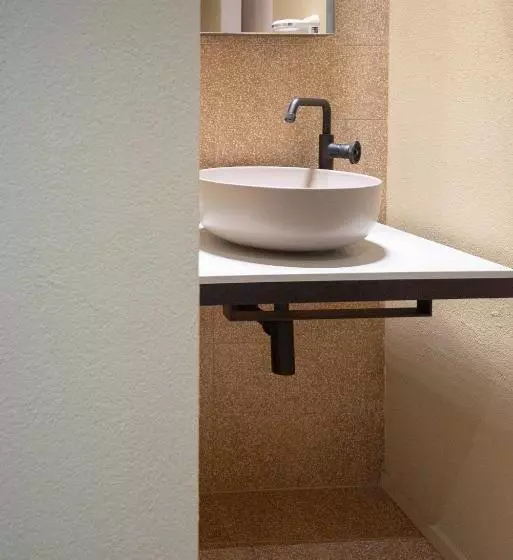 پانسیون Savanto