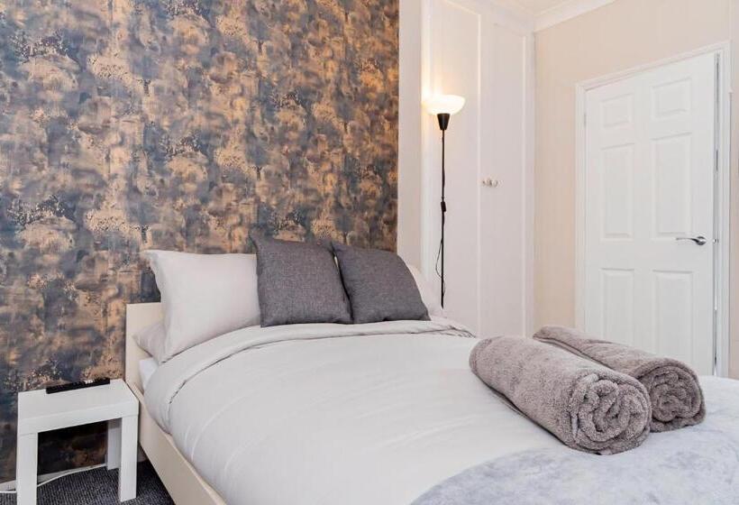 פנסיון Shirley House 5, Guest House, Self Catering, Self Check In With Smart Locks, Use Of Fully Equipped K