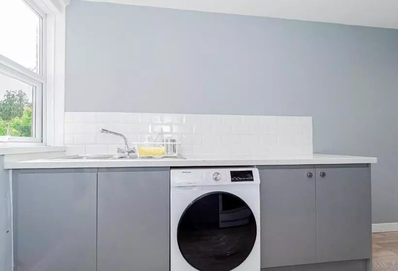 ペンション Shirley House 5, Guest House, Self Catering, Self Check In With Smart Locks, Use Of Fully Equipped K