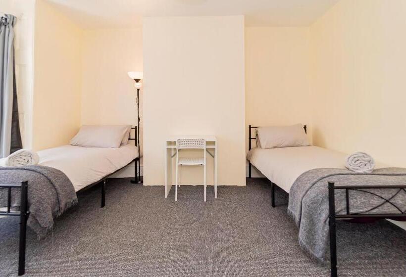 膳宿费 Shirley House 5, Guest House, Self Catering, Self Check In With Smart Locks, Use Of Fully Equipped K