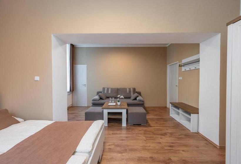 ペンション Vila Astoria