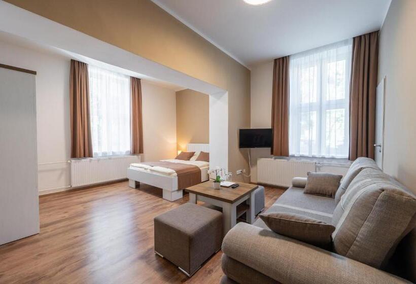 ペンション Vila Astoria