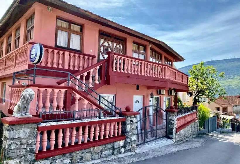 پانسیون Vila đuričić 300m Od Mora