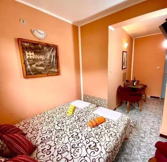 پانسیون Vila đuričić 300m Od Mora