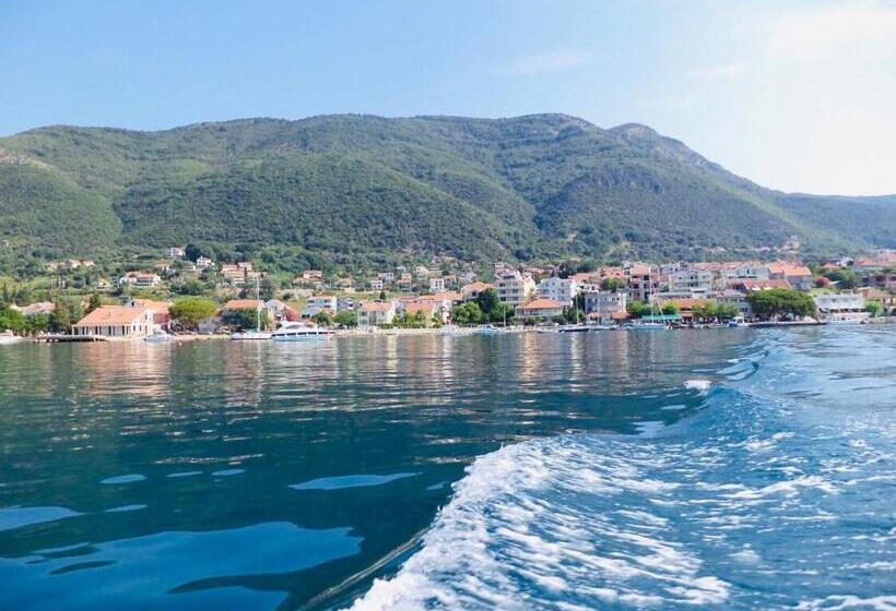 پانسیون Vila đuričić 300m Od Mora