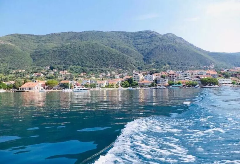پانسیون Vila đuričić 300m Od Mora