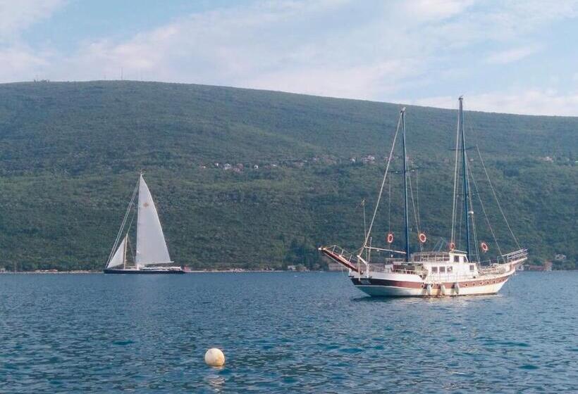 پانسیون Vila đuričić 300m Od Mora