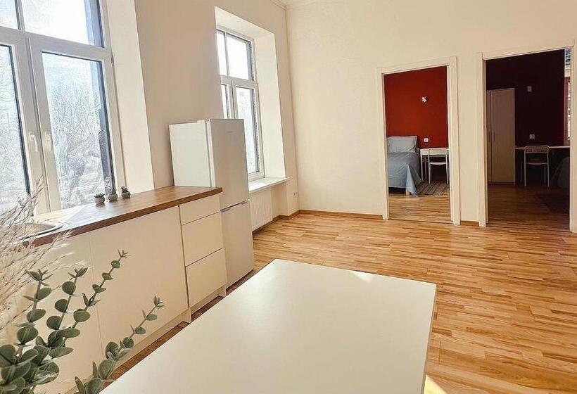 پانسیون Warm & Cozy Apartment At Akmenu Iela