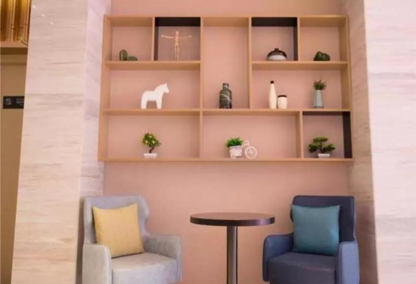 Hotelli City Comfort Inn Chongqing Jiangbei International Airport