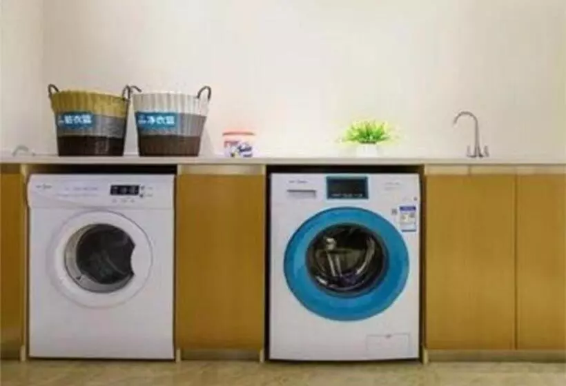 Hotelli City Comfort Inn Chongqing Jiangbei International Airport