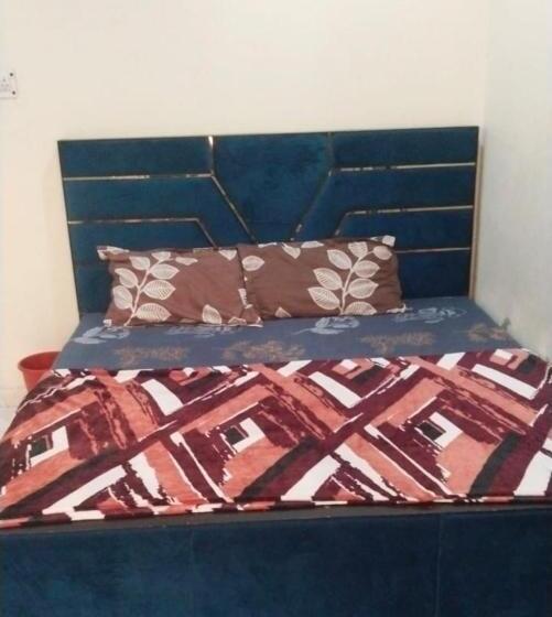 Hotel Goroomgo Kunj Residency Mathura Near Bus Stand   Parking Facility & Restrurant