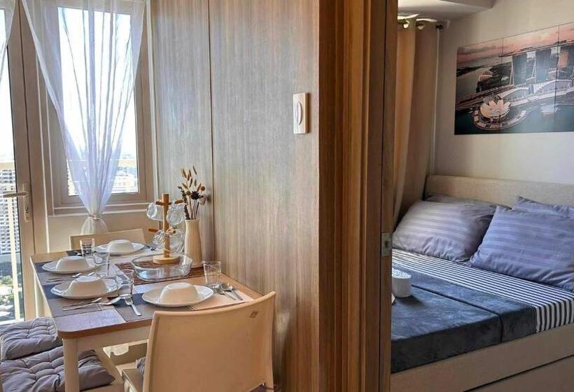 Hotel Smdc Breeze Residences
