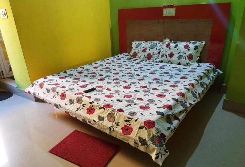 בית מלון כפרי Sun Plaza Lodge Near Konark Sun Temple Excellent Customer Choice  Best Seller By Morservices