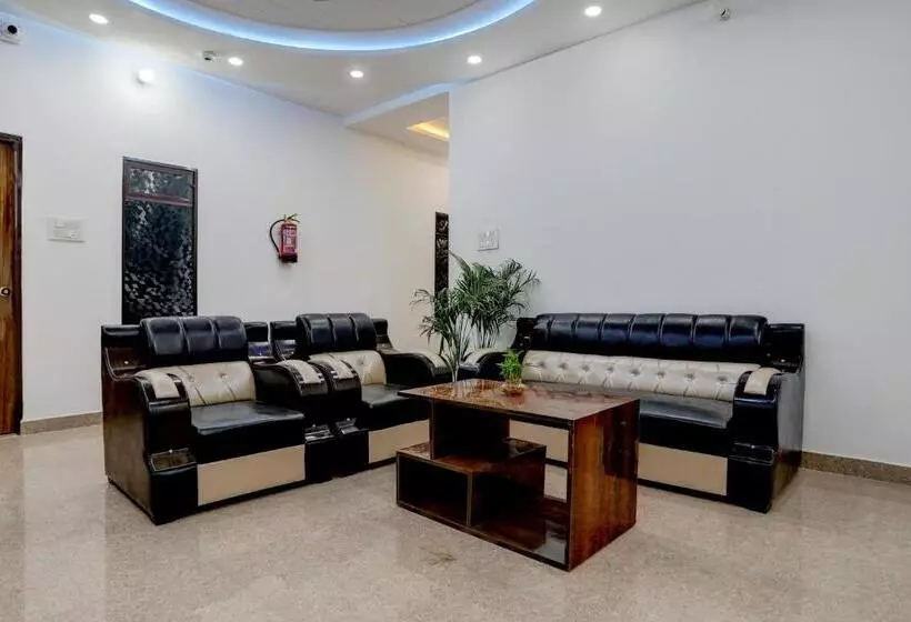 Oyo R.p Hotel And Guest House