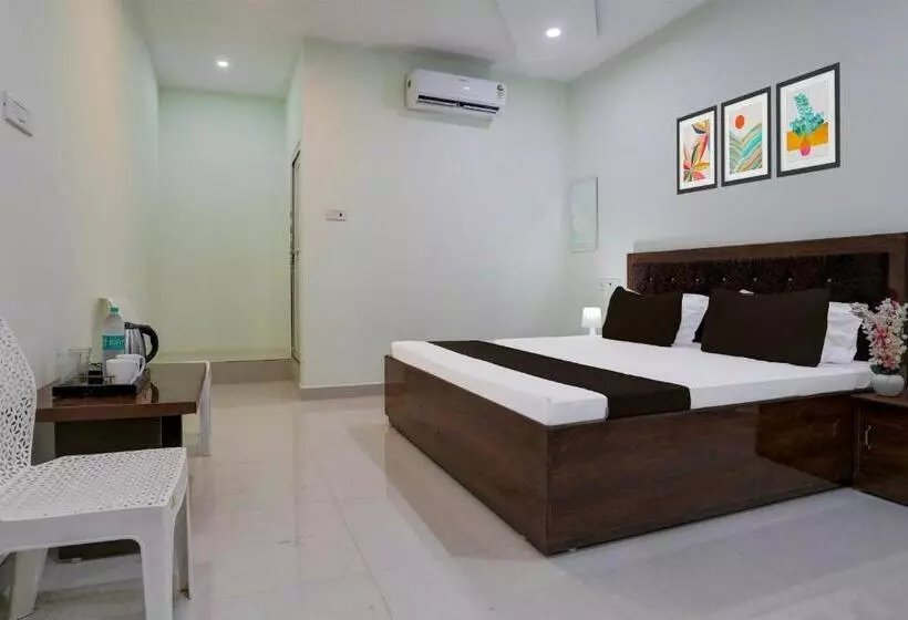 Oyo R.p Hotel And Guest House