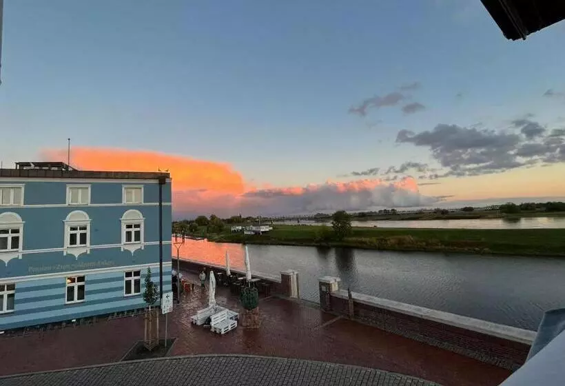 Pension Zum Goldenen Anker Direkt An Der Elbe