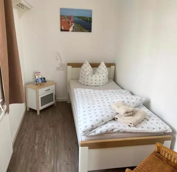 Pension Zum Goldenen Anker Direkt An Der Elbe