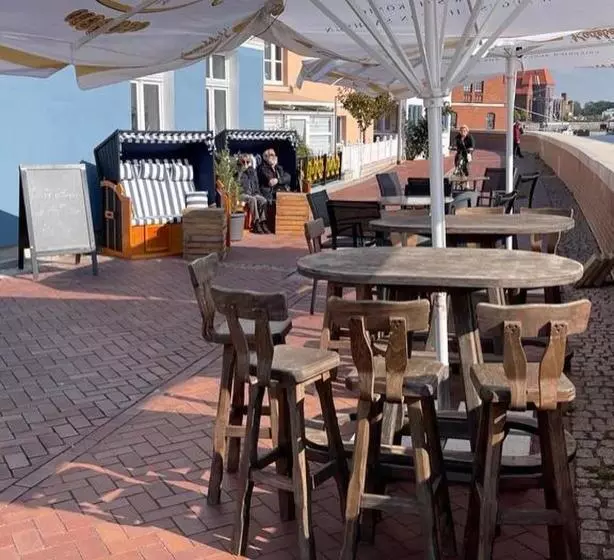 Pension Zum Goldenen Anker Direkt An Der Elbe