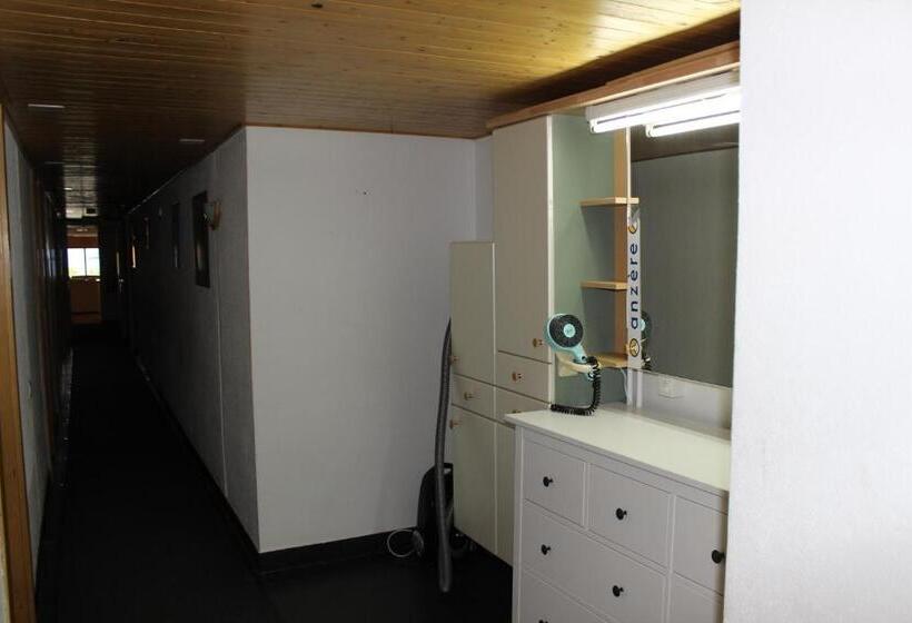 ユースホステル Holidays Groupes Anzère