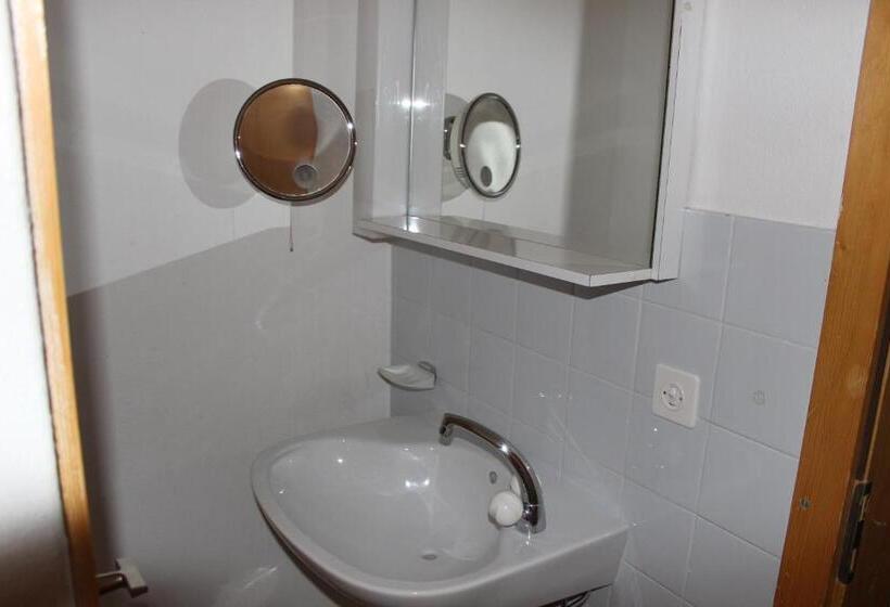 ユースホステル Holidays Groupes Anzère