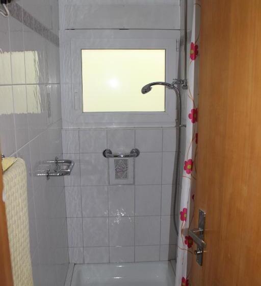 ユースホステル Holidays Groupes Anzère