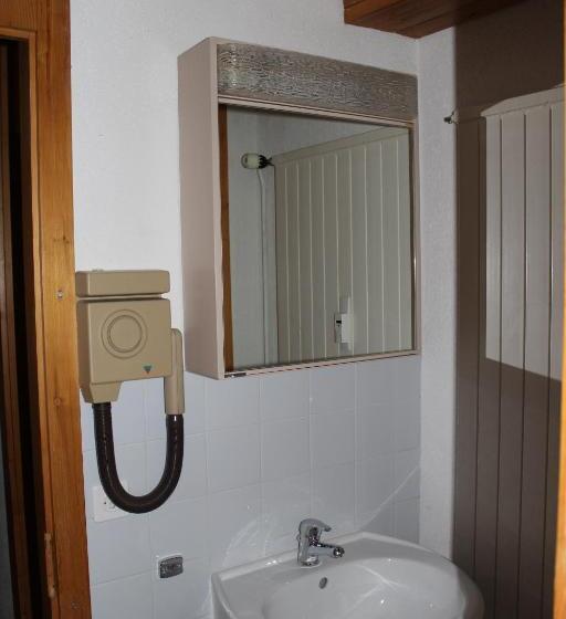 ユースホステル Holidays Groupes Anzère