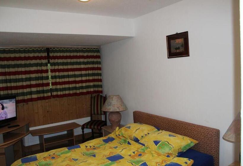 ユースホステル Holidays Groupes Anzère