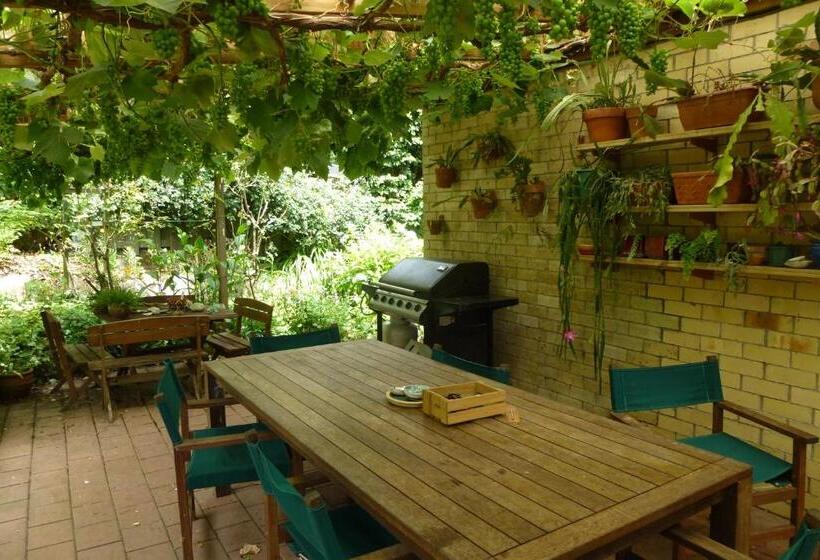 민박 Waitomo Caves Guest Lodge