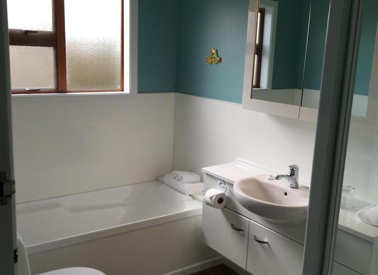 민박 Waitomo Caves Guest Lodge