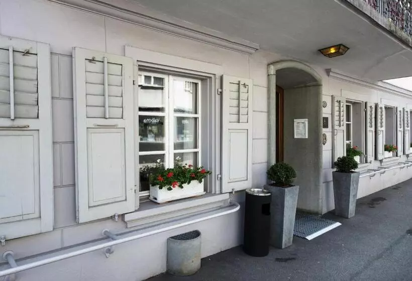 ホテル Gasthof Zum Mohren