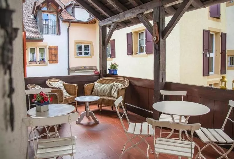 ホテル Hôtel Les Vieux Toits