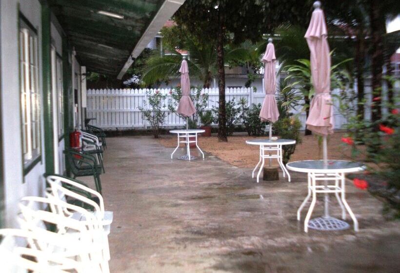 هتل Residencial La Terraza