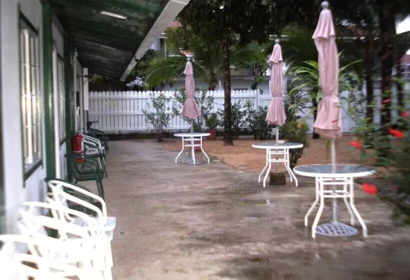 هتل Residencial La Terraza