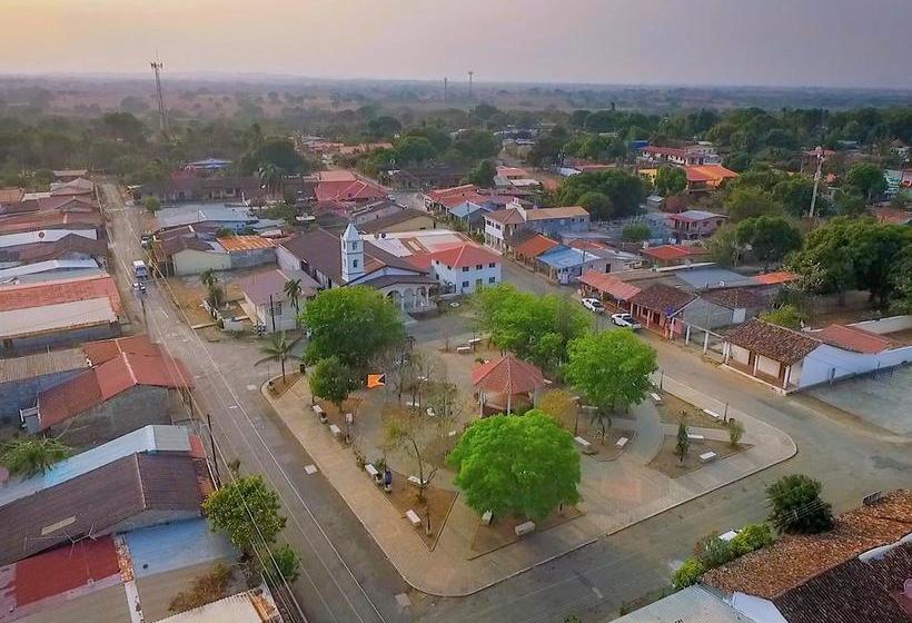 فندق Selina Pedasi