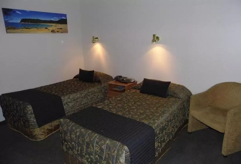 ホテル The Westport