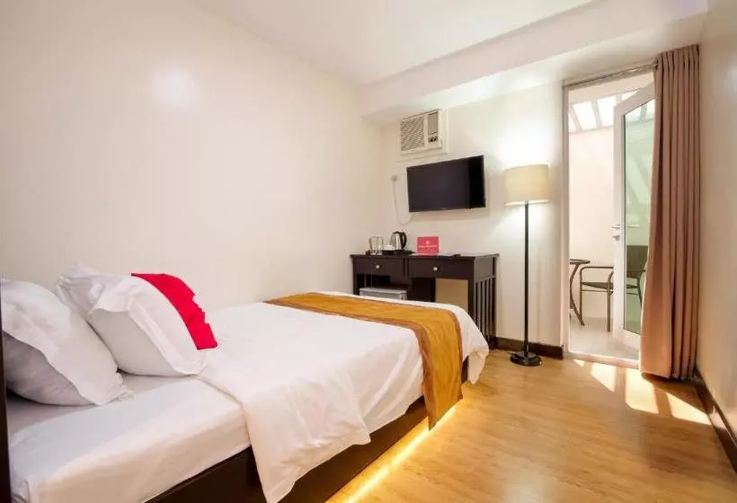 ホテル Zen Rooms Valdez Street
