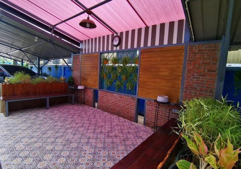 Otel Blue Bed Pattaya By Oyo Rooms