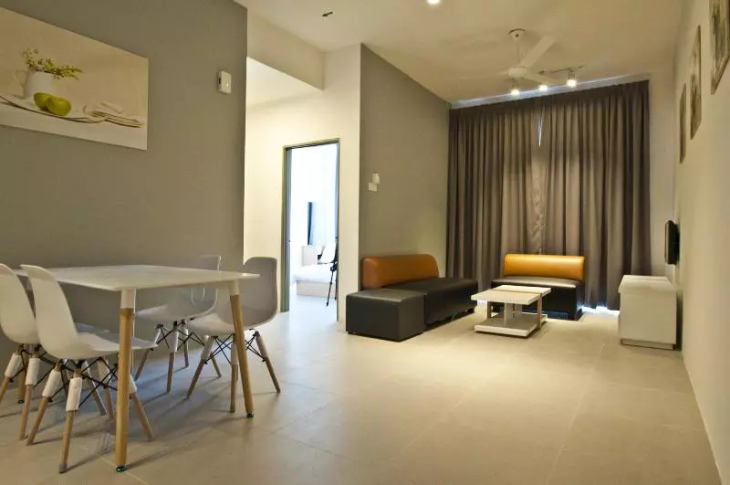 هتل Dreamscape Apartment @ Golden Hill