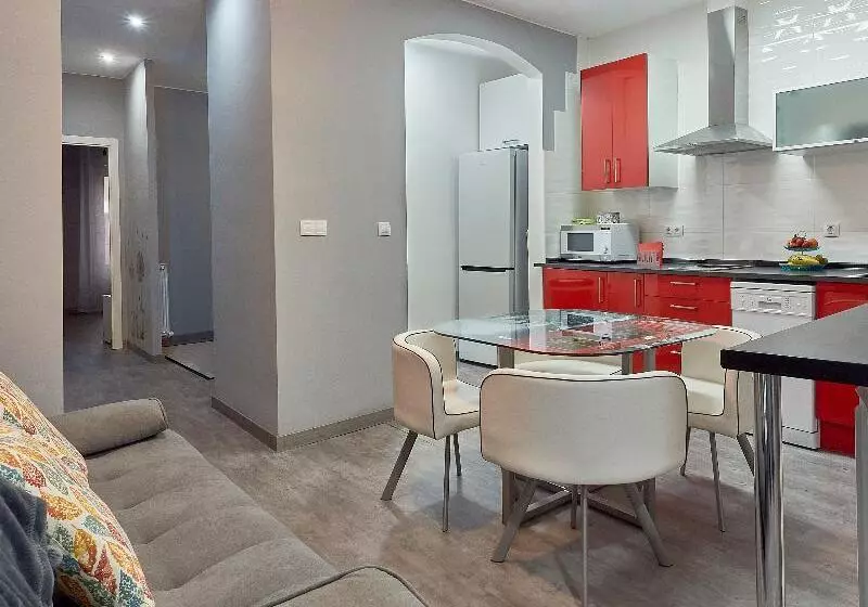 هتل Entrevias - Lodging And Apartments Leon