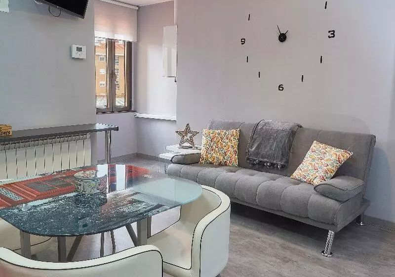 هتل Entrevias - Lodging And Apartments Leon