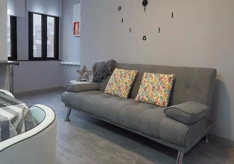 هتل Entrevias - Lodging And Apartments Leon