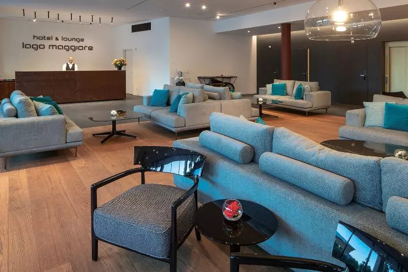 ホテル Lago Maggiore   Welcome!