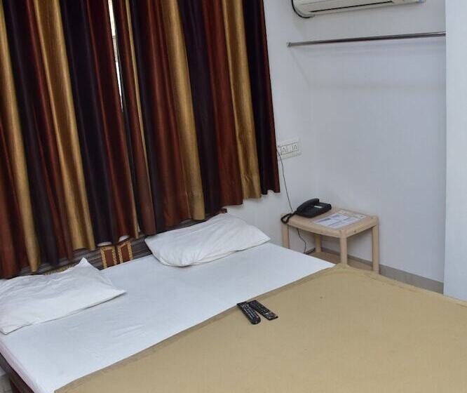 Hotel Golden & Guest House