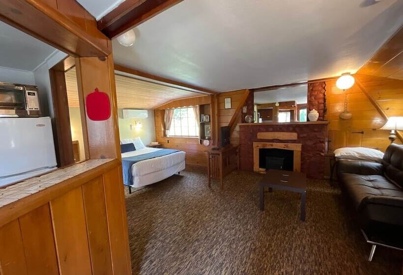 בית מלון כפרי Robin Hood