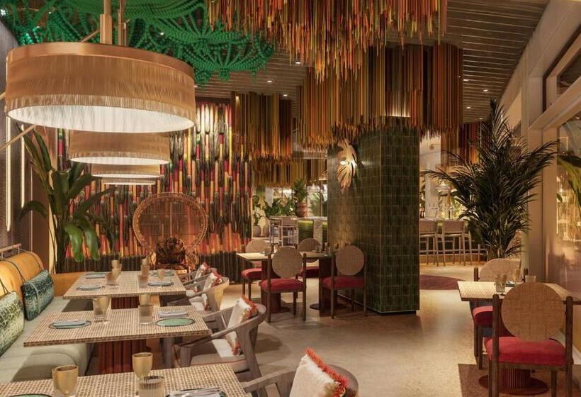 هتل The St. Regis Al Mouj Muscat Resort