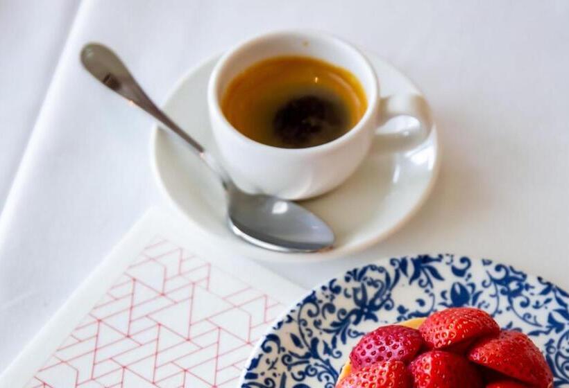 هتل The St. Regis Al Mouj Muscat Resort