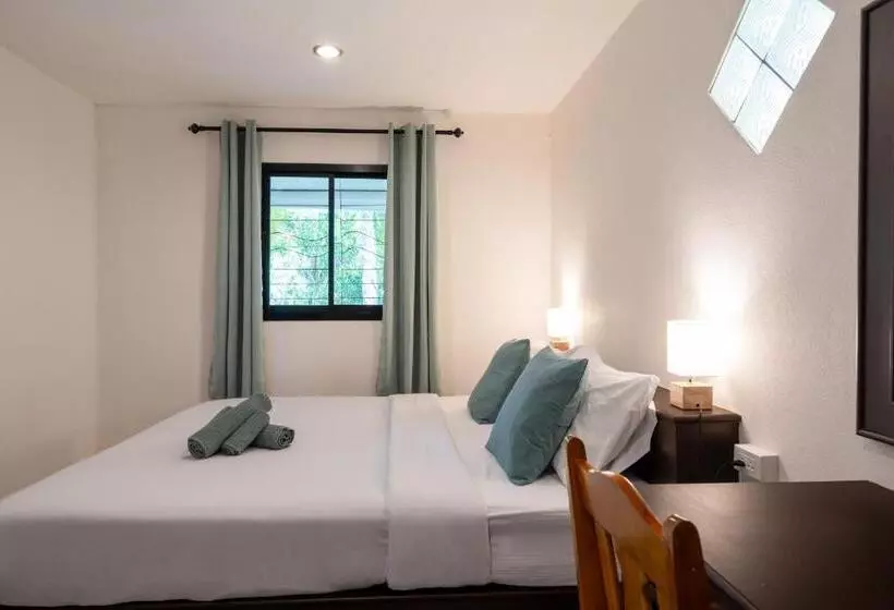 Lanta School Beach Resort