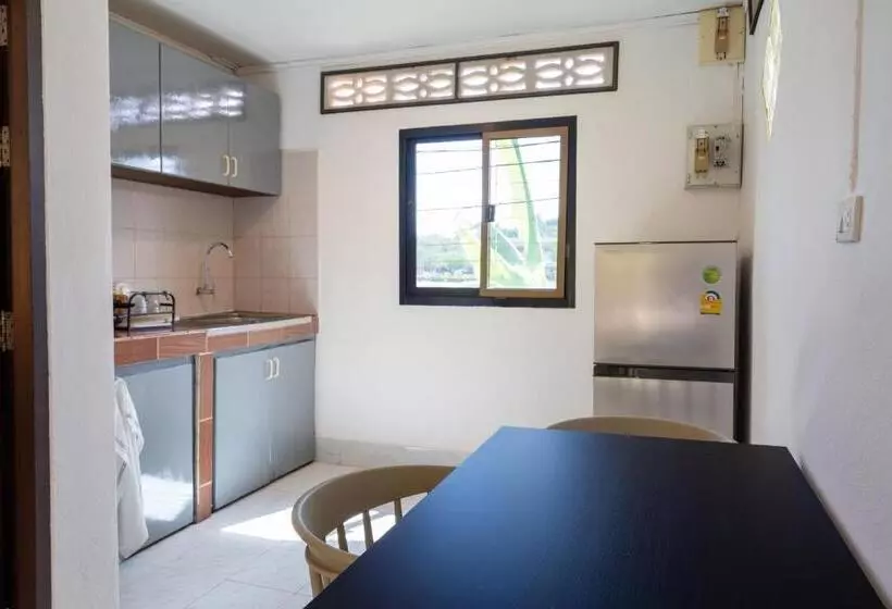 Lanta School Beach Resort