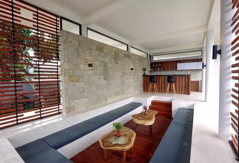 ベッドアンドブレックファースト Villa Luna