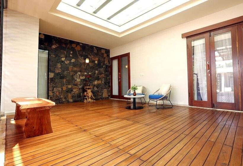 مبيت وإفطار Villa Luna